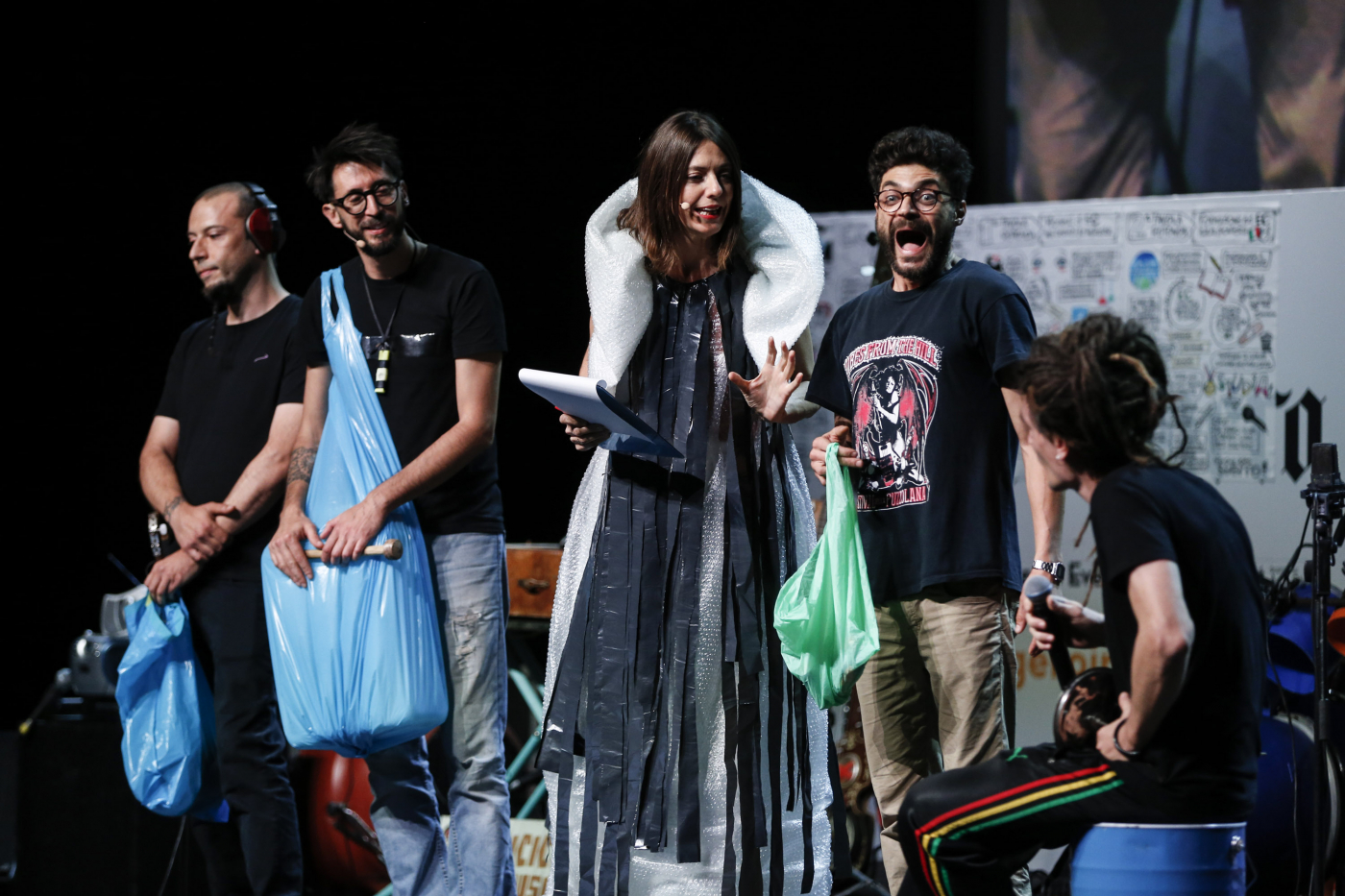 Evento Il Messaggero Economia Circolare - Auditorium Parco della Musica, nella foto: Alessandra Viola e la band Il Riciclato Circo Musicale (foto Andrea Giannetti/Ag.Toiati) Andrea Giannetti/Ag.Toiati