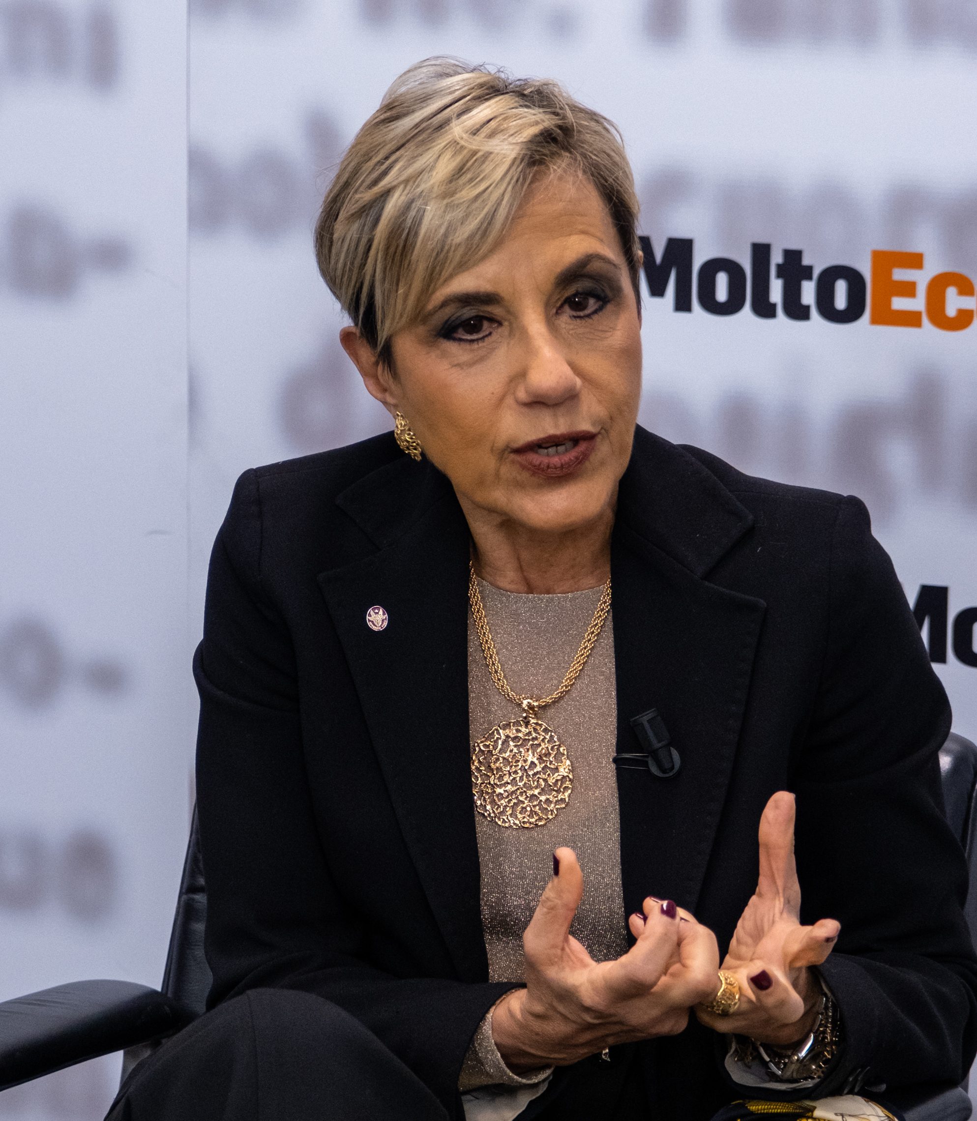 Roma. Messaggero
Molto Donna. ROVESCIARE GLI STEREOTIPI
 
In foto:

Tiziana Cataraci Direttrice Dipartimento di Ingegneria Informatica, Automatica e Gestionale A. Ruberti Sapienza Roma
Foto:
Francesco Iovine/ag. Toiati Francesco Iovine/ag. Toiati