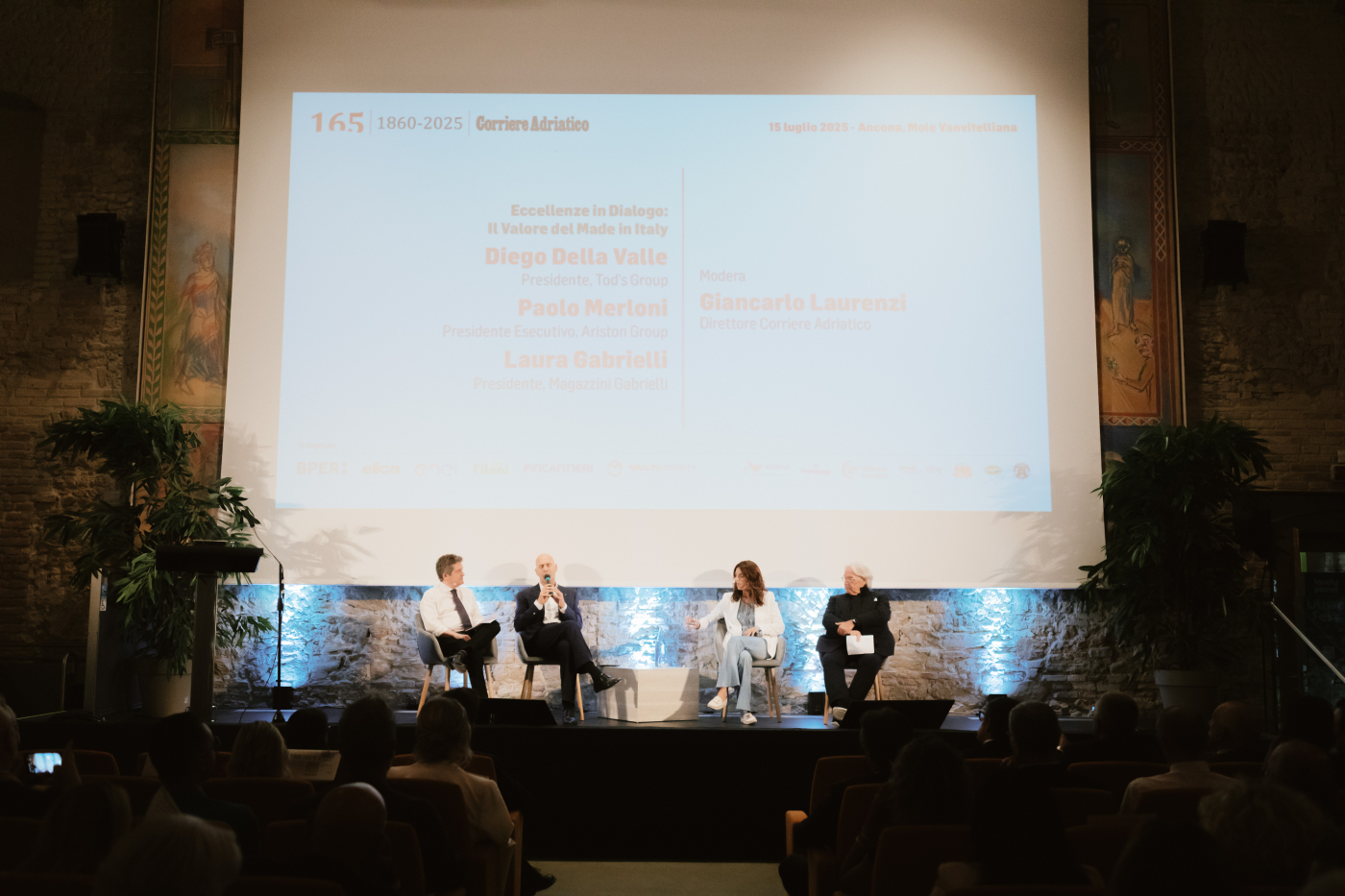 Corriere Adriatico 165 HD-146